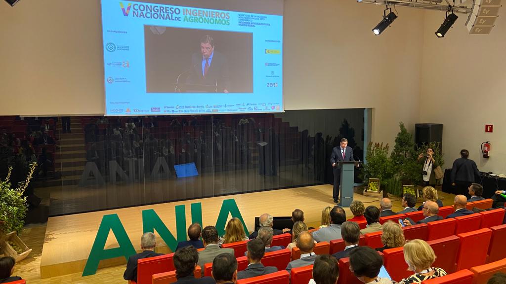 Luis Planas anuncia en el V Congreso Nacional de Ingenieros Agrónomos una inversión de más de 800 millones de euros para el regadío sostenible